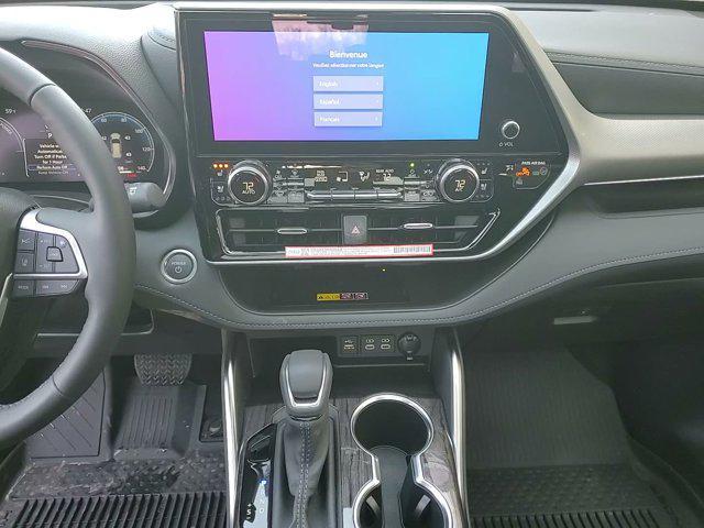 new 2026 Toyota Highlander Hybrid car, priced at $58,606