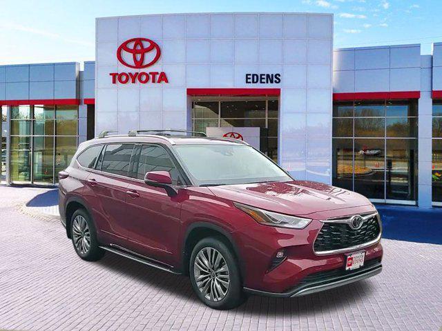 new 2025 Toyota Highlander car, priced at $53,275