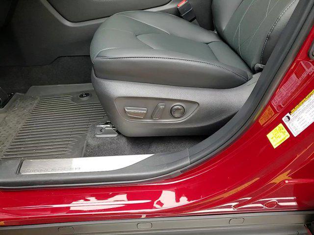 new 2025 Toyota Highlander car, priced at $53,275