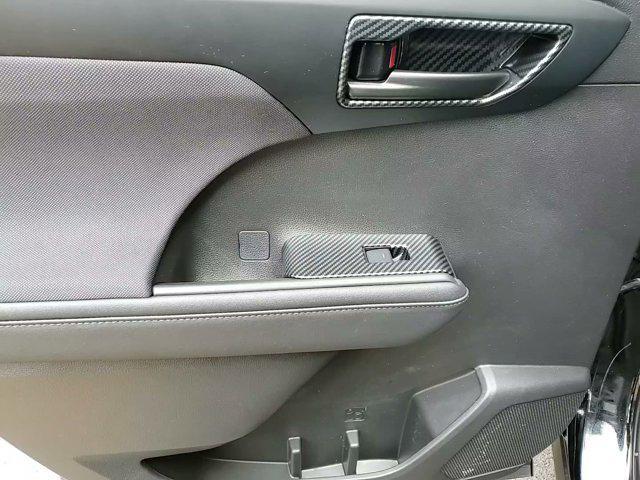 used 2023 Toyota Highlander car, priced at $32,990