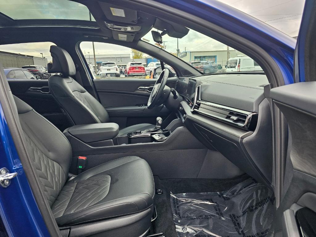 used 2025 Kia Sportage car, priced at $31,999
