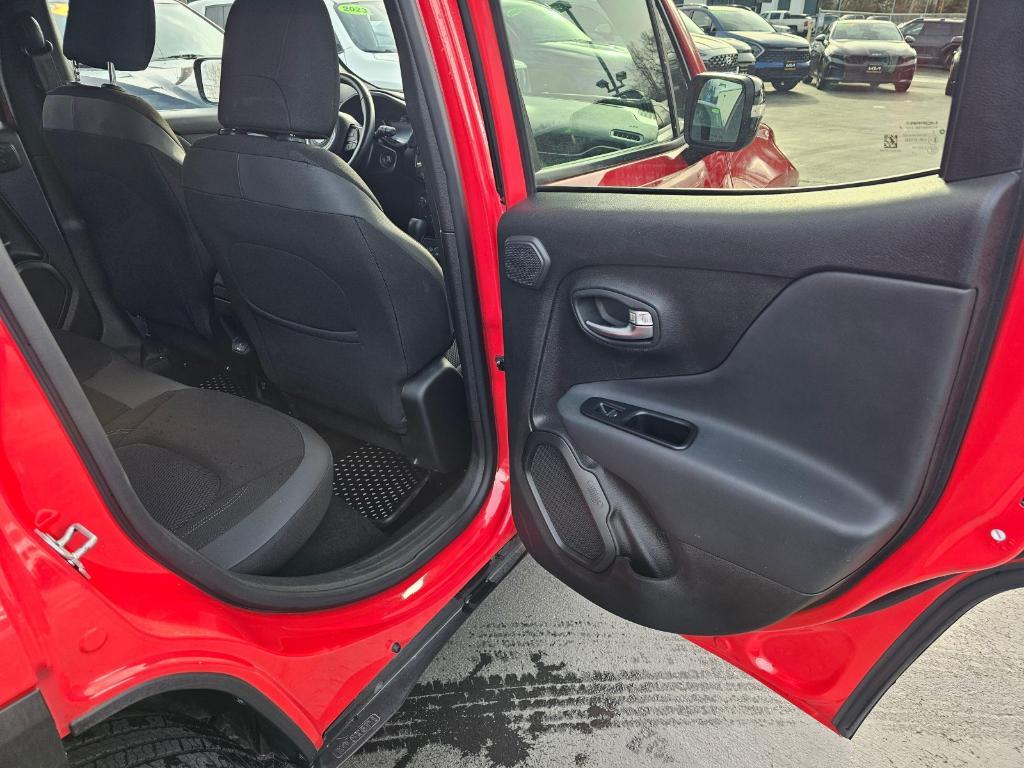 used 2022 Jeep Renegade car, priced at $19,999