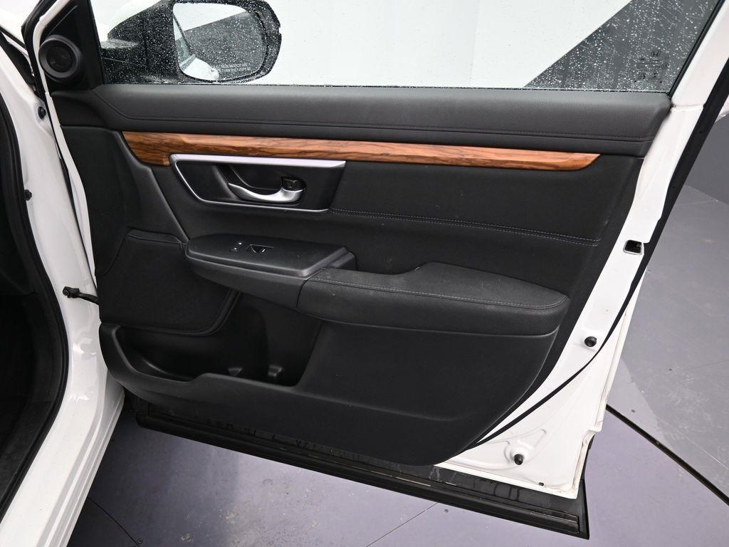 used 2017 Honda CR-V car, priced at $13,900