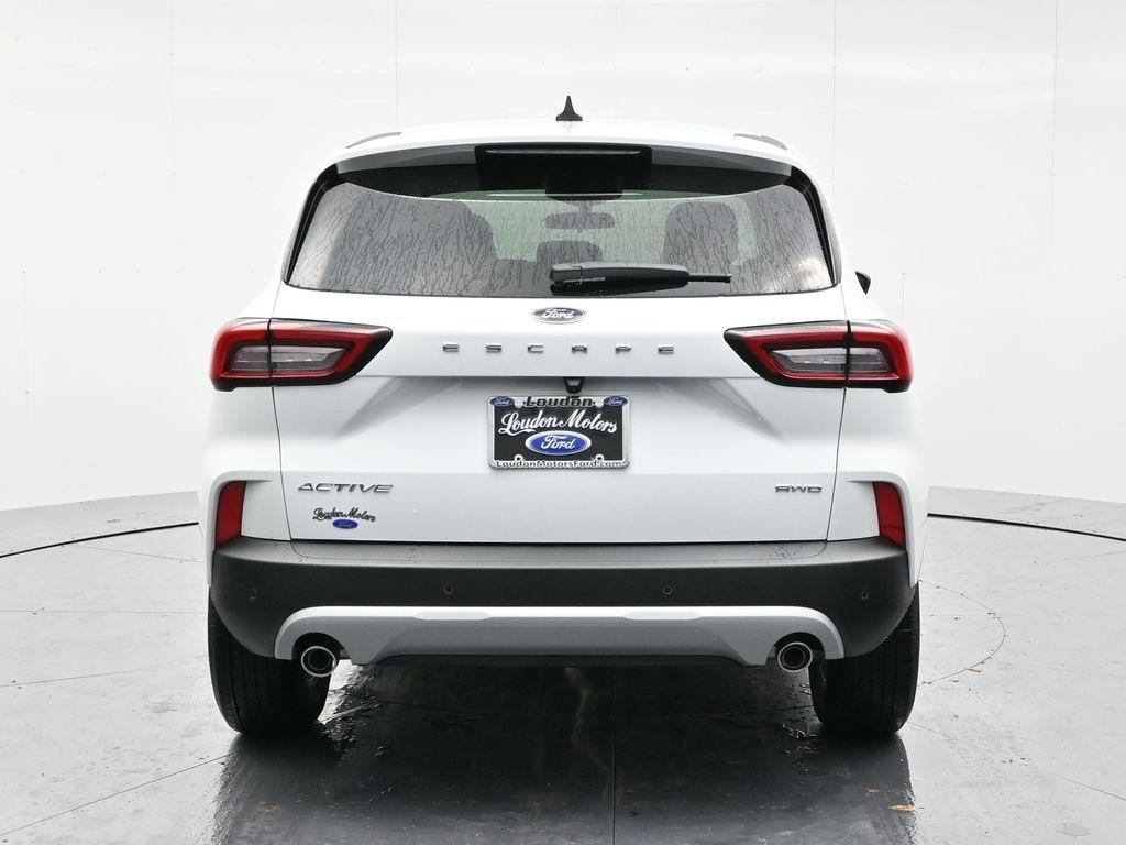 new 2026 Ford Escape car, priced at $32,199