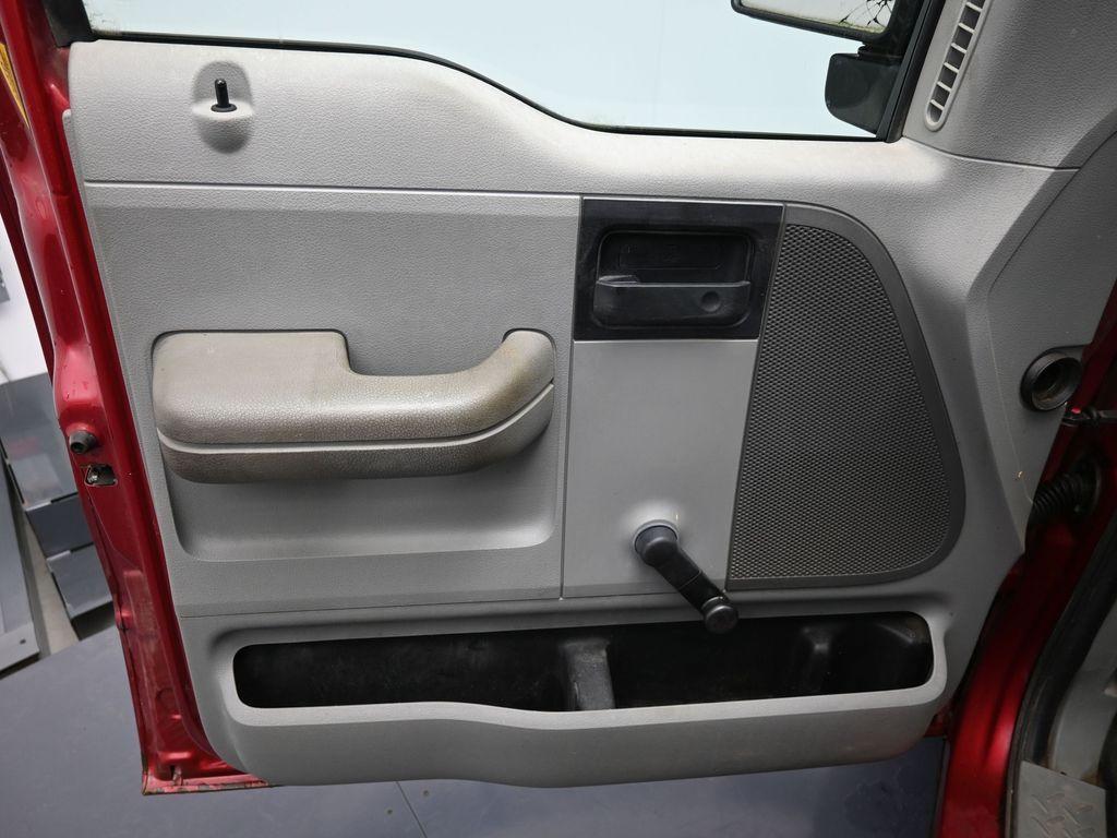 used 2007 Ford F-150 car, priced at $2,000