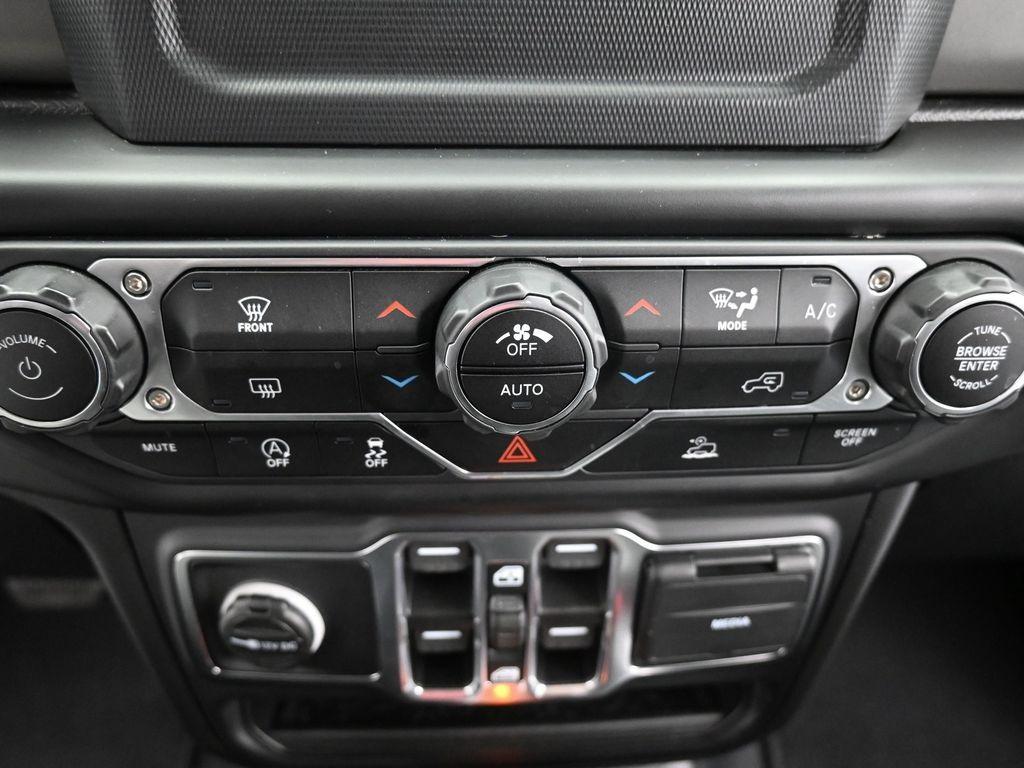 used 2021 Jeep Gladiator car, priced at $27,900