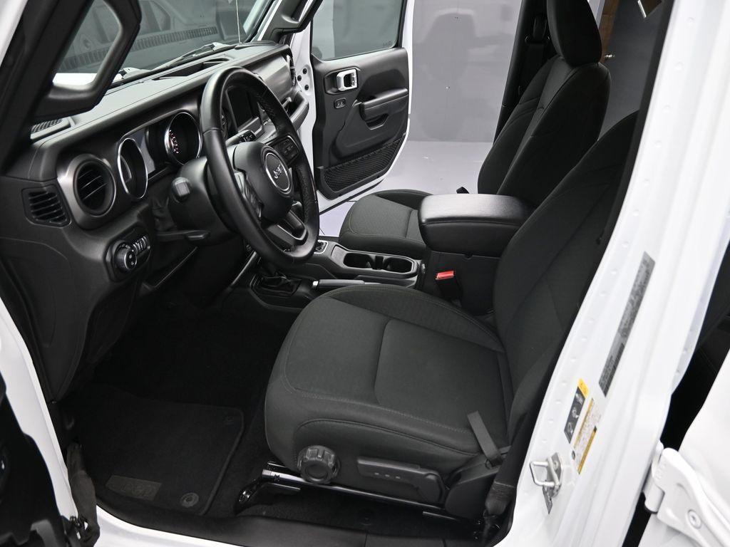 used 2021 Jeep Gladiator car, priced at $27,900