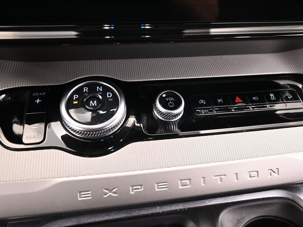 used 2025 Ford Expedition Max car, priced at $60,500