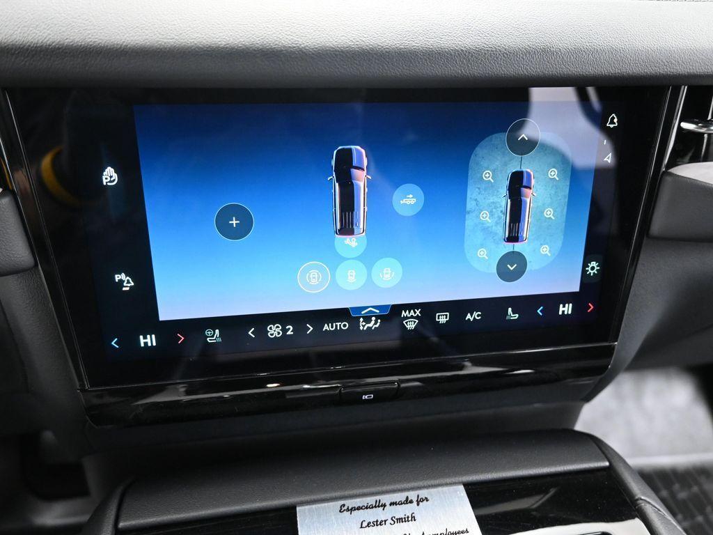 used 2025 Lincoln Navigator L car, priced at $87,000