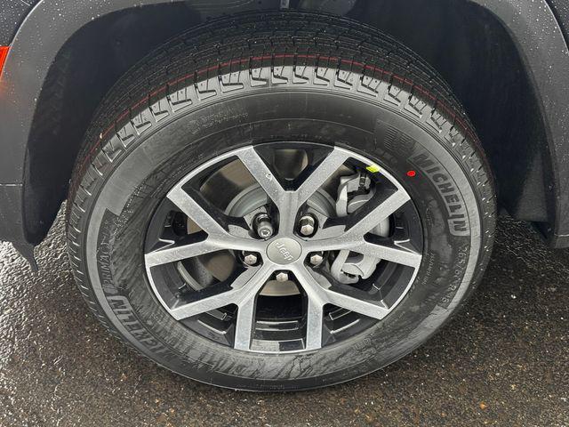 new 2025 Jeep Grand Cherokee L car, priced at $48,498