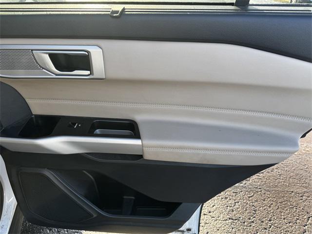 used 2024 Ford Explorer car, priced at $29,989