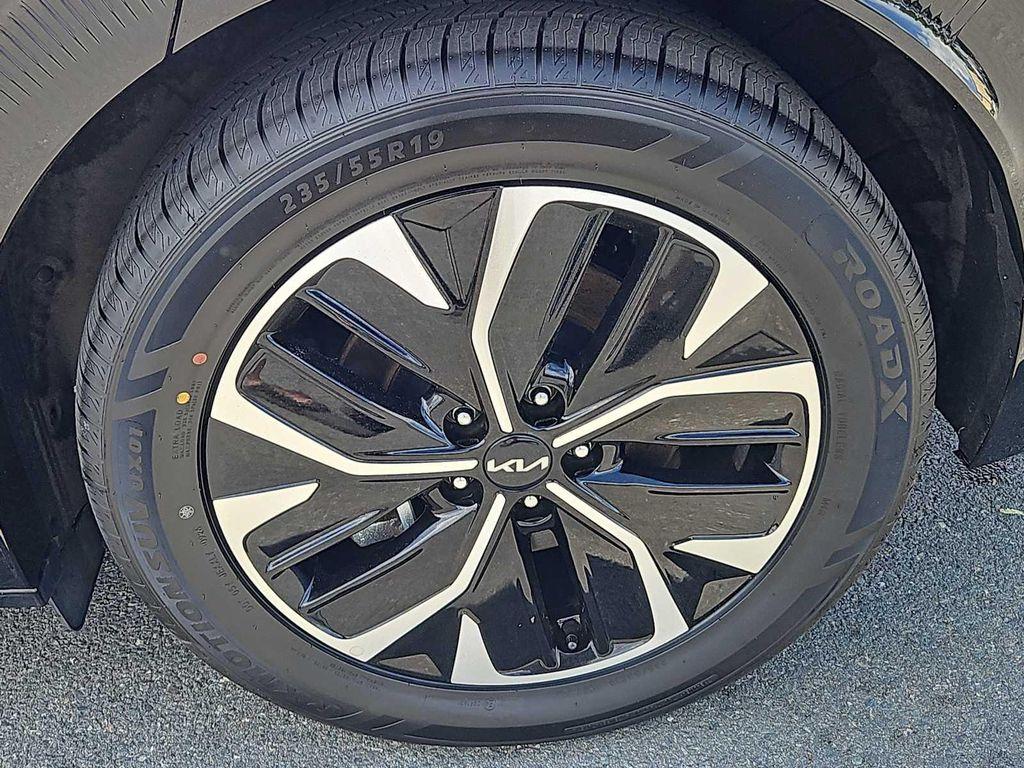 used 2023 Kia EV6 car, priced at $29,987