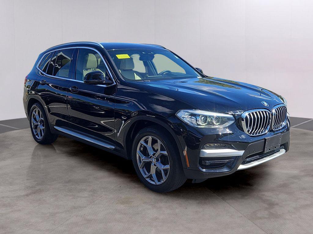 BMW X3 view 3