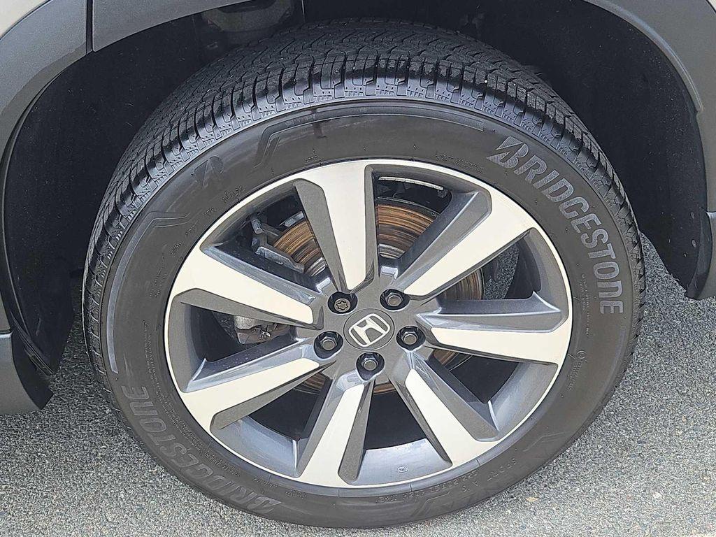 used 2023 Honda Pilot car, priced at $38,987