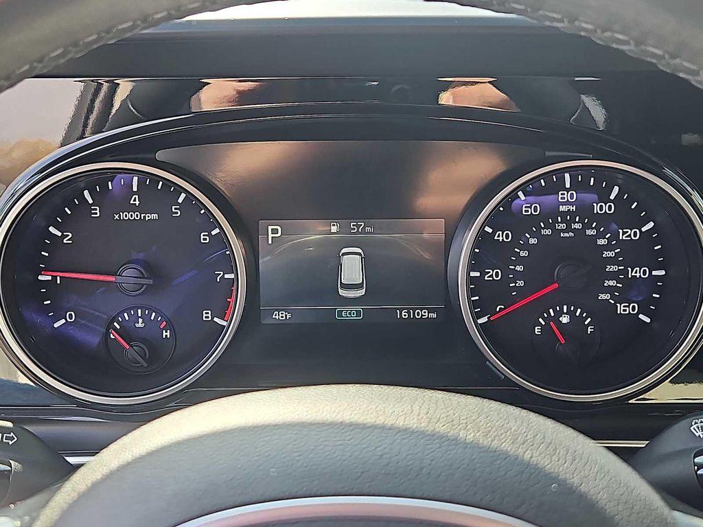 used 2024 Kia Carnival car, priced at $34,987