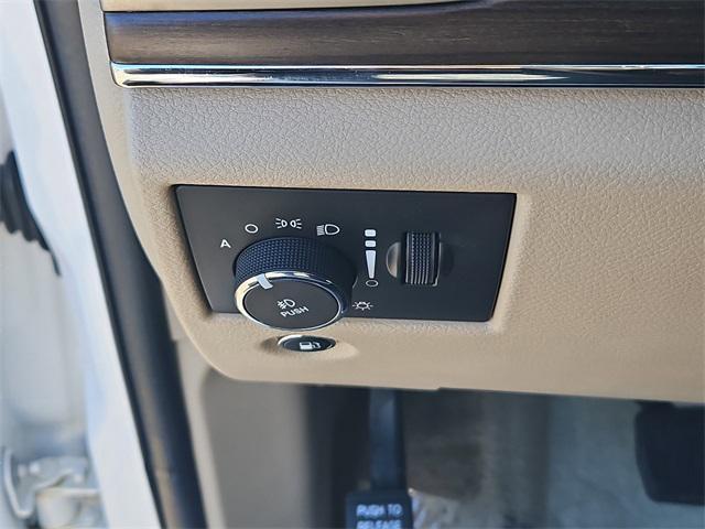 used 2016 Jeep Grand Cherokee car, priced at $14,987