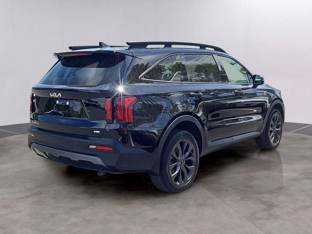 used 2023 Kia Sorento car, priced at $31,877