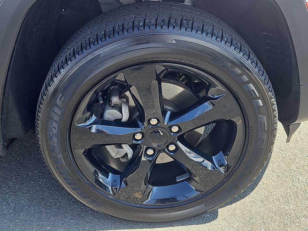 used 2023 Jeep Grand Cherokee car, priced at $32,847