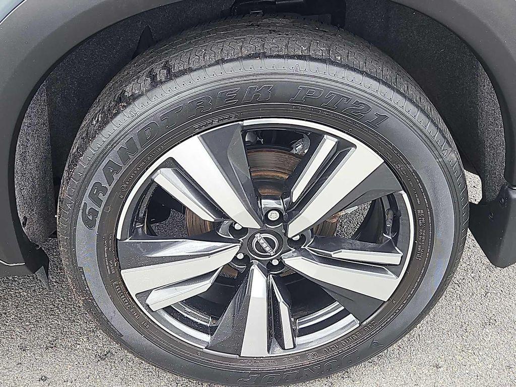 used 2023 Nissan Rogue car, priced at $28,987