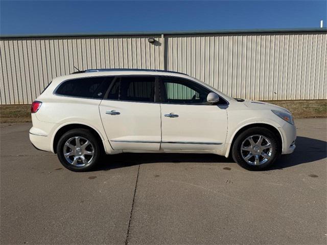 used 2014 Buick Enclave car, priced at $9,000