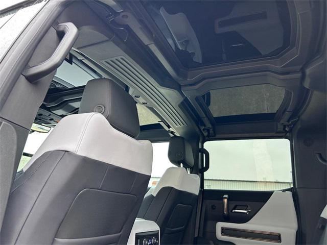 new 2025 GMC HUMMER EV Pickup car, priced at $95,000