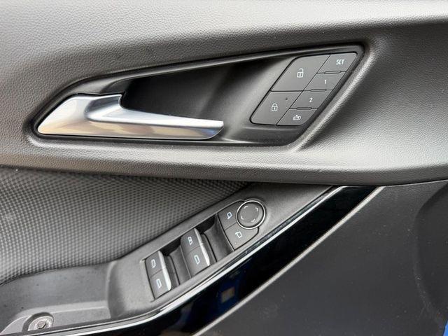 used 2025 Chevrolet Equinox car, priced at $29,491