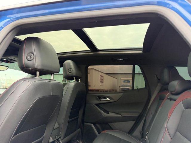 used 2025 Chevrolet Equinox car, priced at $29,491