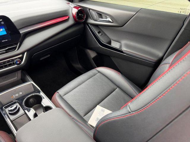 used 2025 Chevrolet Equinox car, priced at $29,491