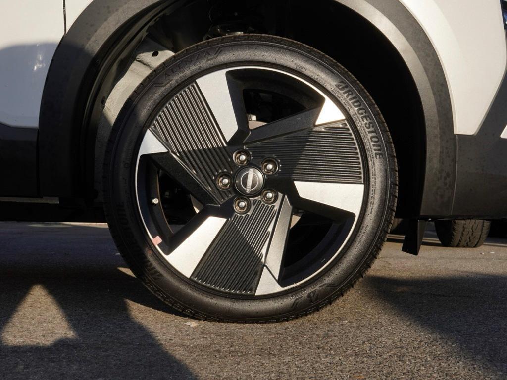 new 2025 Nissan Kicks car, priced at $22,000