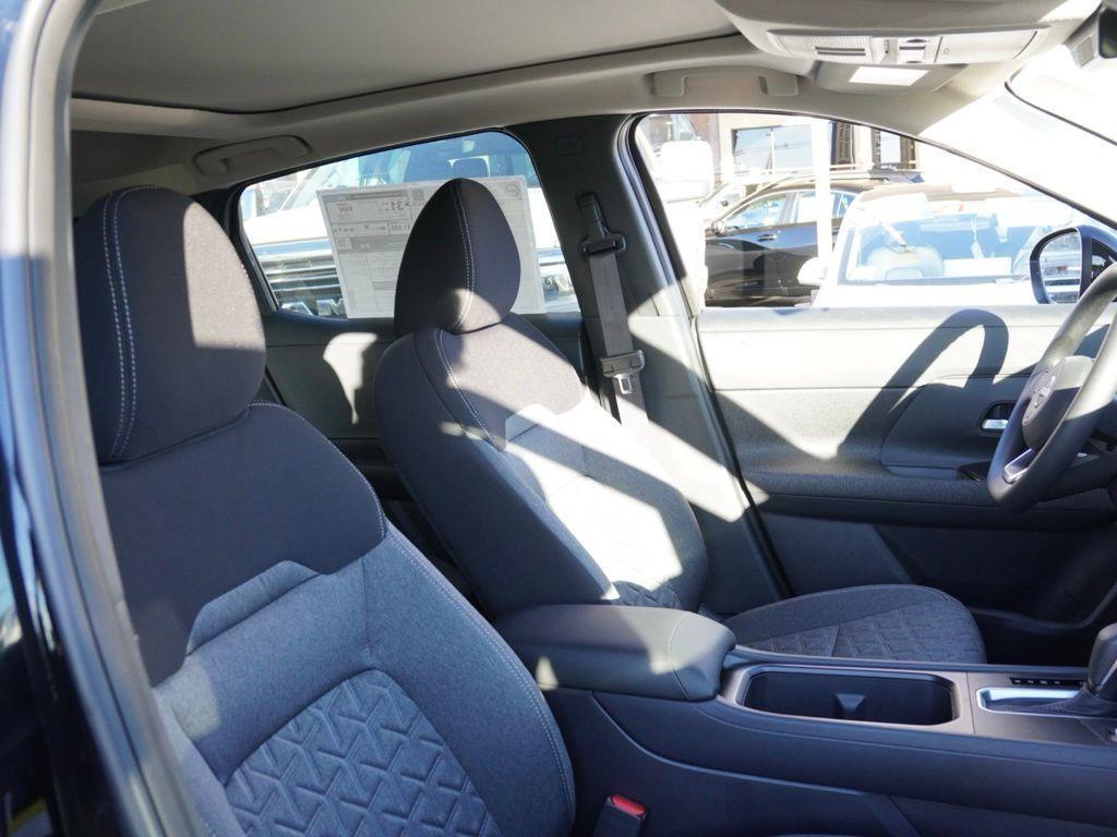 new 2026 Nissan Kicks car, priced at $600,290