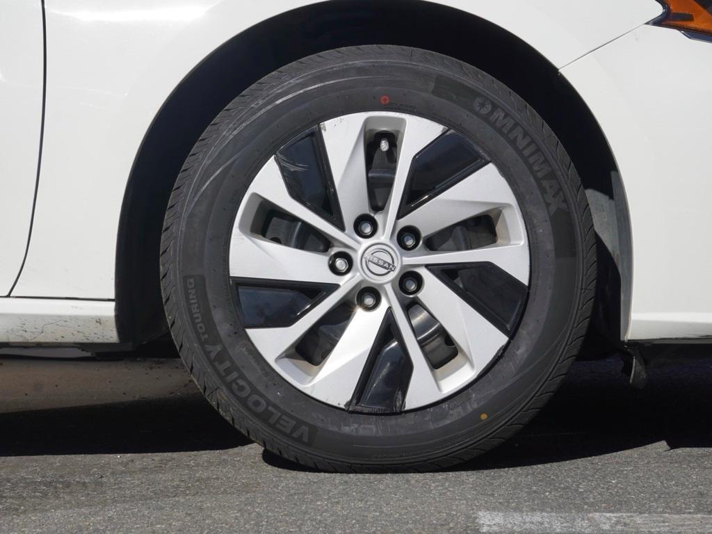 used 2024 Nissan Altima car, priced at $15,384