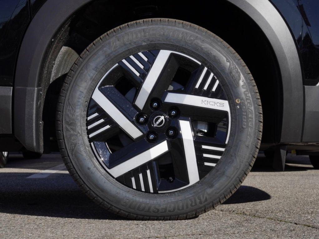 new 2026 Nissan Kicks car, priced at $600,290