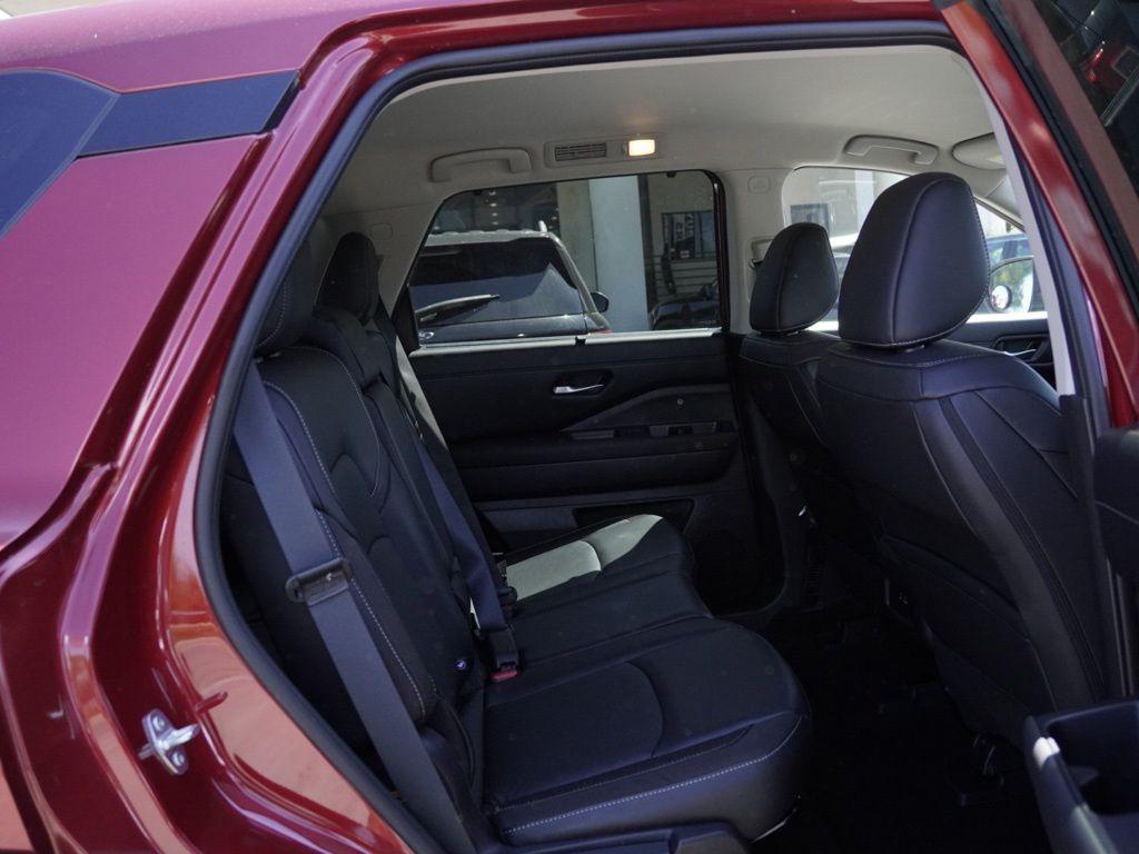 used 2024 Nissan Pathfinder car, priced at $32,498