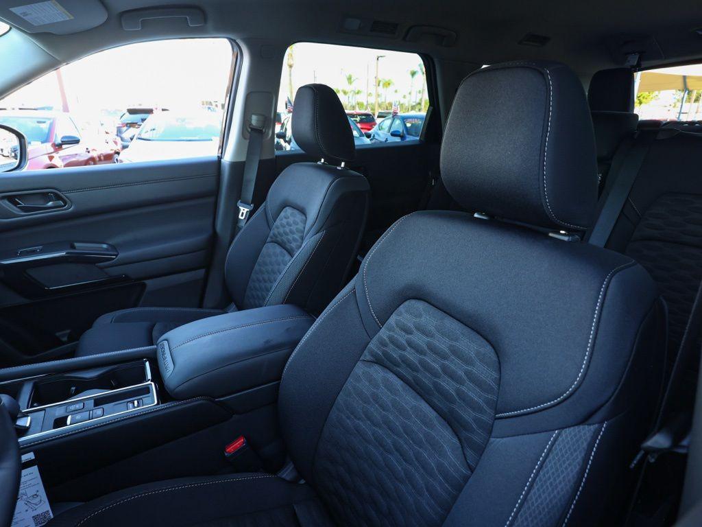 new 2026 Nissan Pathfinder car, priced at $39,010