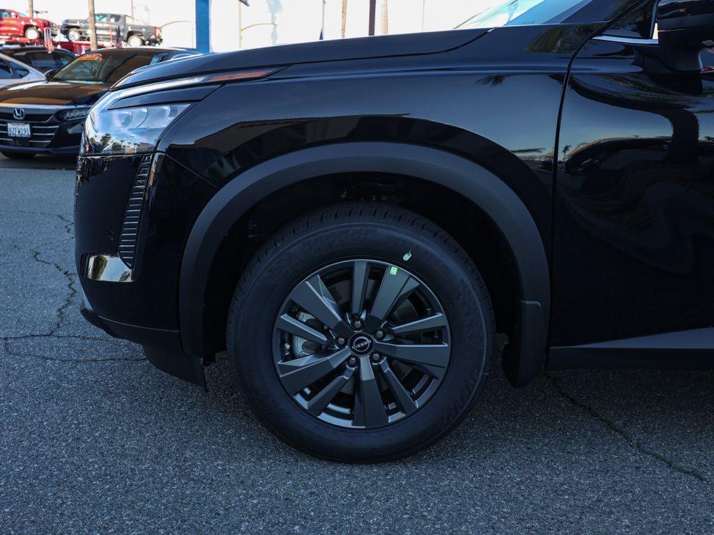 new 2026 Nissan Pathfinder car, priced at $39,010