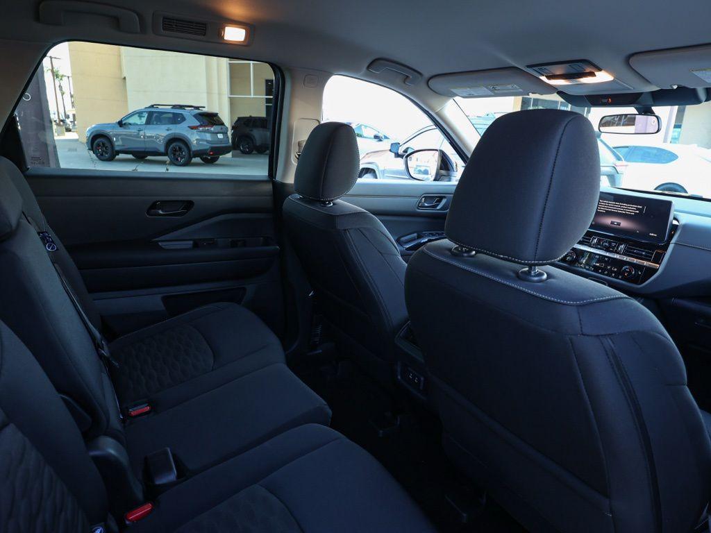 new 2026 Nissan Pathfinder car, priced at $39,010