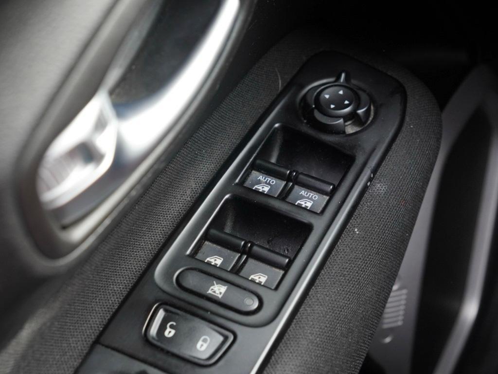 used 2021 Jeep Renegade car, priced at $15,254