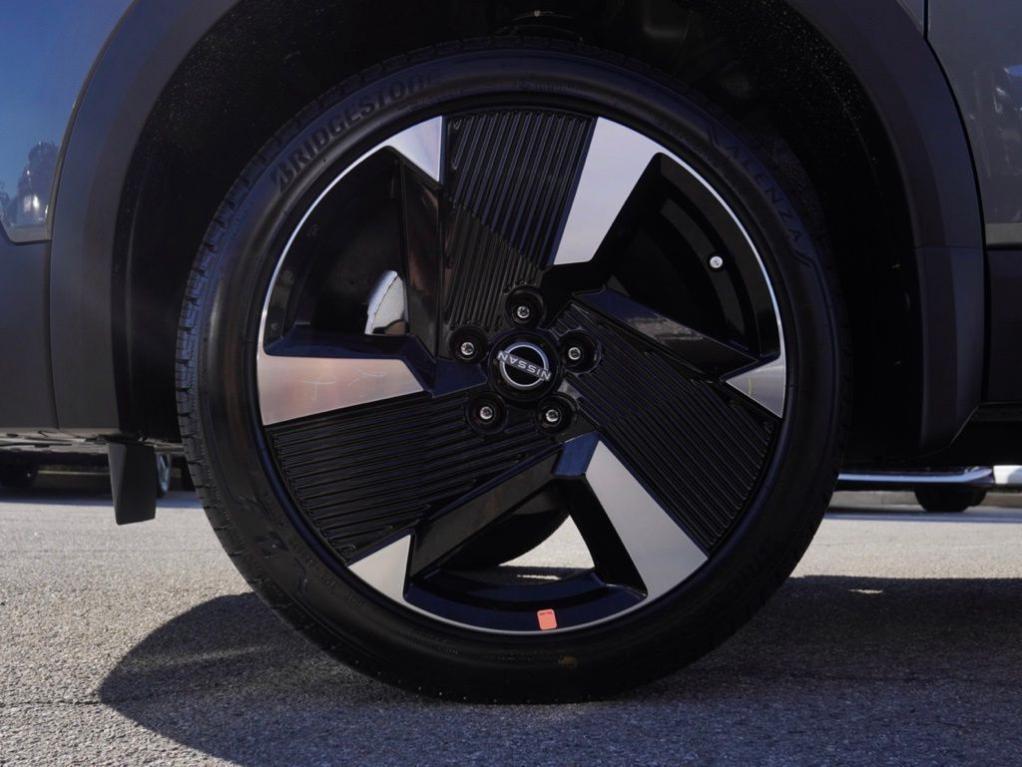 new 2026 Nissan Kicks car, priced at $890,162