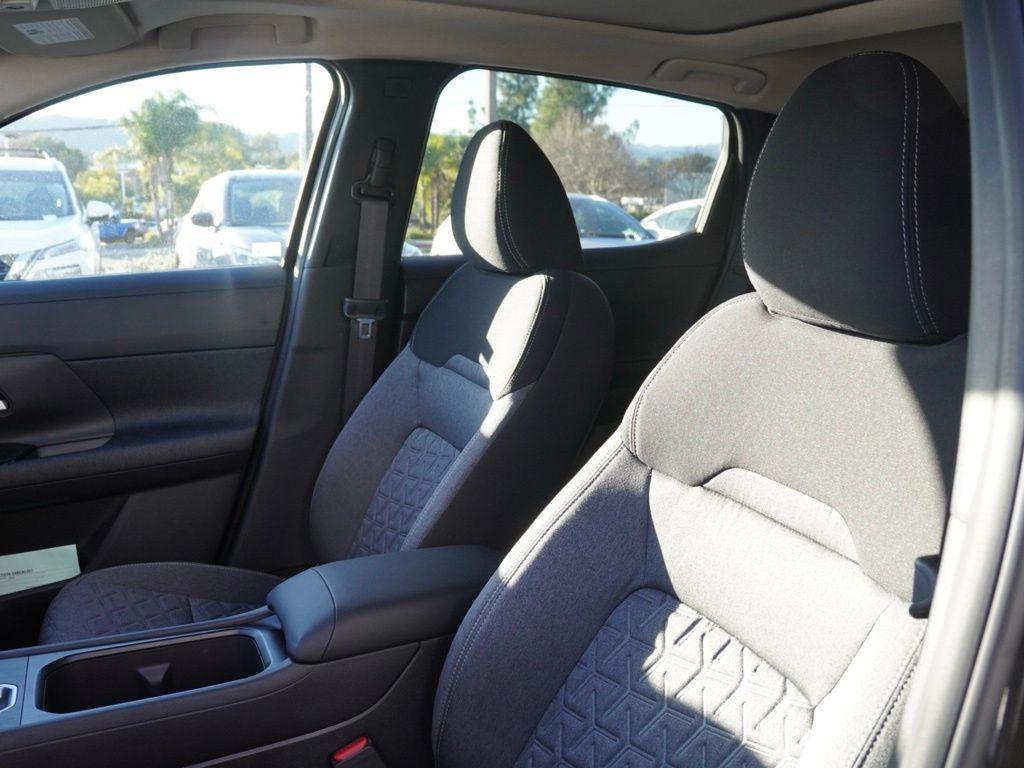 new 2026 Nissan Kicks car, priced at $600,290