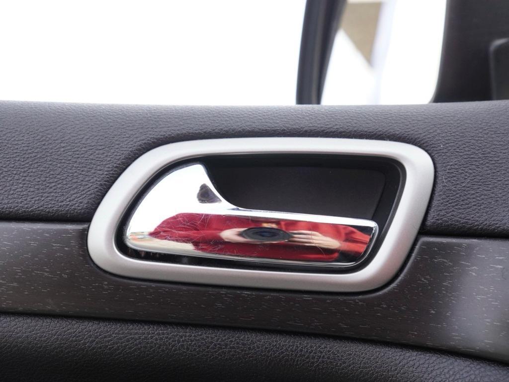 used 2018 Jeep Grand Cherokee car, priced at $15,080