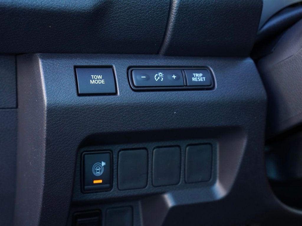 new 2026 Nissan Frontier car, priced at $38,237