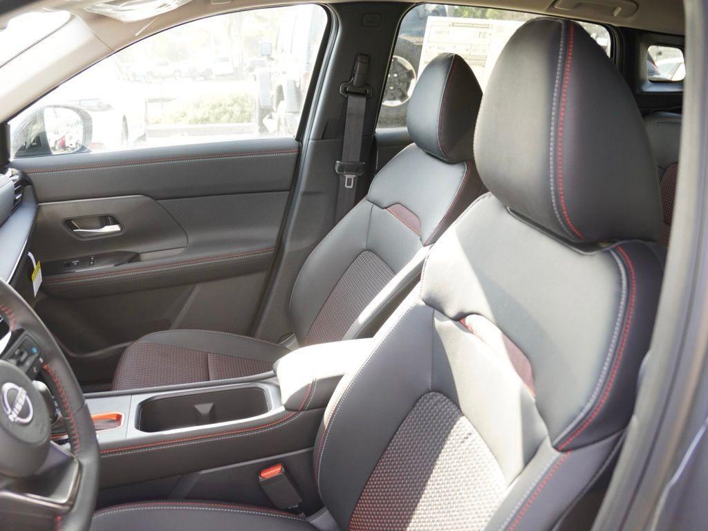 new 2025 Nissan Kicks car, priced at $22,098