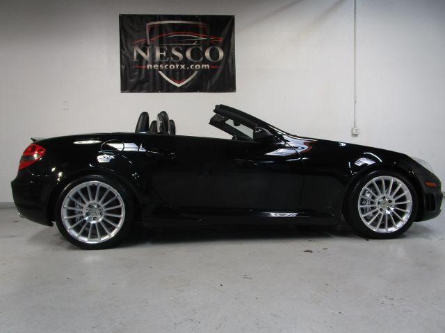 used 2006 Mercedes-Benz SLK-Class car, priced at $18,995