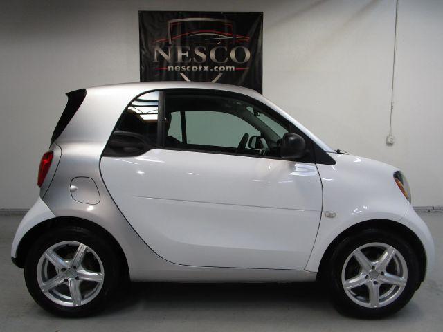 used 2016 smart ForTwo car, priced at $9,995