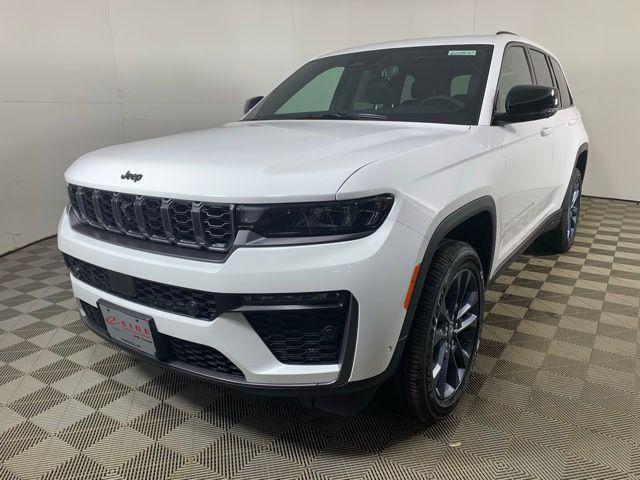 new 2026 Jeep Grand Cherokee car, priced at $43,915