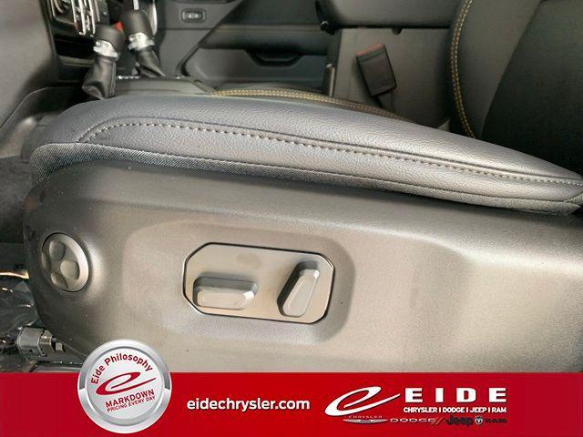 new 2025 Jeep Wrangler car, priced at $51,292