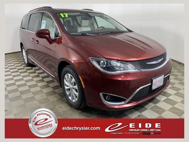used 2017 Chrysler Pacifica car, priced at $11,000