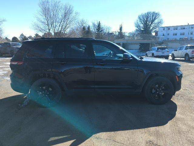 used 2024 Jeep Grand Cherokee car, priced at $31,000