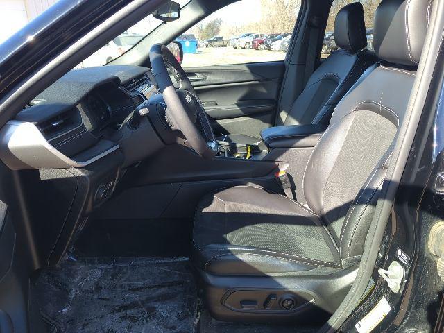 used 2024 Jeep Grand Cherokee car, priced at $31,000