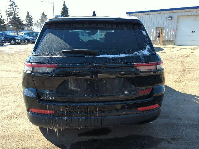 used 2024 Jeep Grand Cherokee car, priced at $31,000